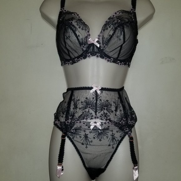 Agent Provocateur Kaylie bra suspender brief set - Picture 1 of 12